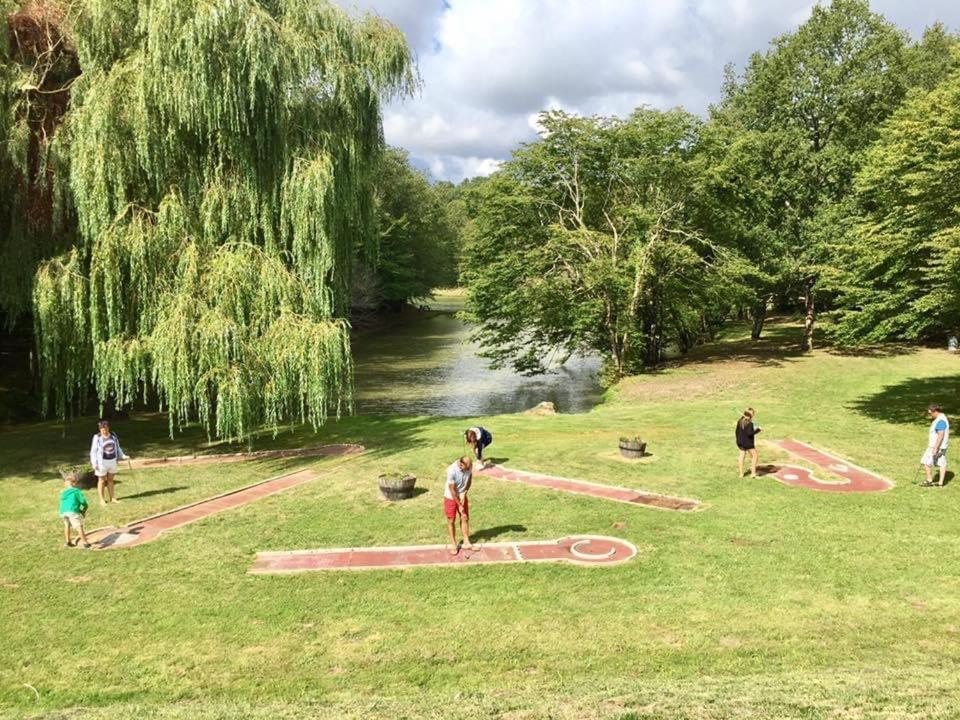 فندق Saint-Sauveur في  Camping Les Petites Minaudieres المظهر الخارجي الصورة